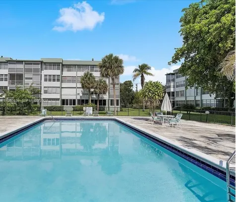 2771 Taft Street Hollywood FL 33020