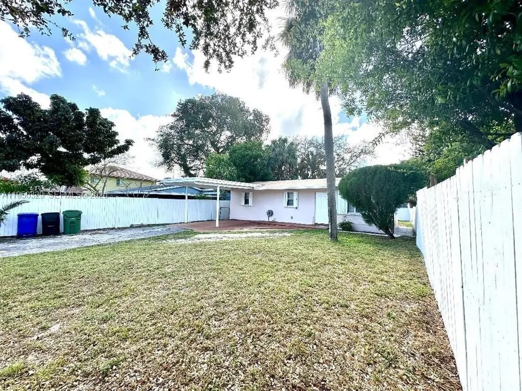 525 NW 15th Terrace Fort Lauderdale FL 33311