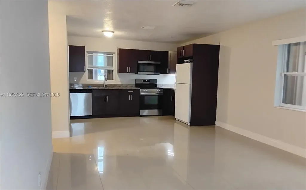 525 NW 15th Terrace Fort Lauderdale FL 33311