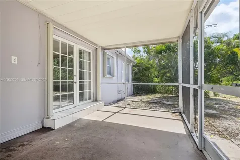 1531 N 17th Avenue N Lake Worth FL 33460