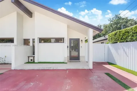 1634 SW 19th Terrace Miami FL 33145