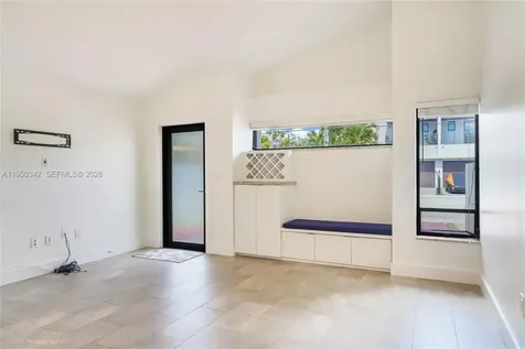 1634 SW 19th Terrace Miami FL 33145