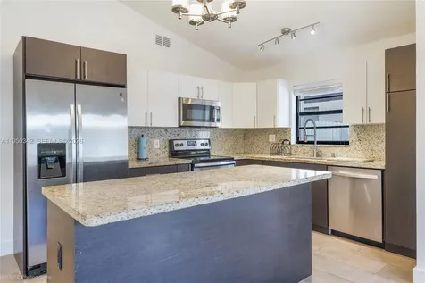 1634 SW 19th Terrace Miami FL 33145