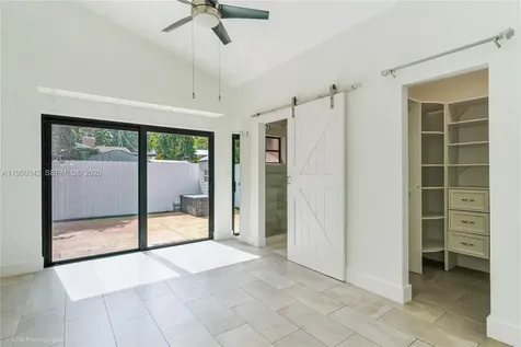 1634 SW 19th Terrace Miami FL 33145