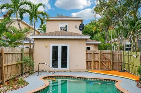 204 N D Street Lake Worth FL 33460