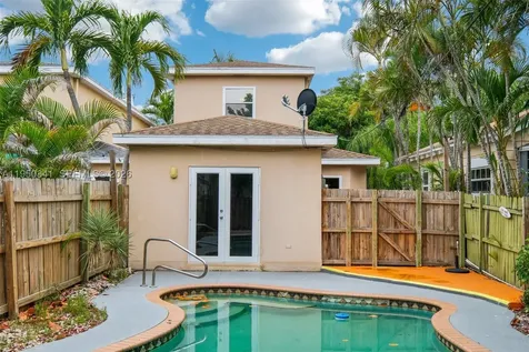 204 N D Street Lake Worth FL 33460