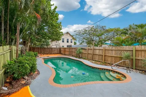 204 N D Street Lake Worth FL 33460