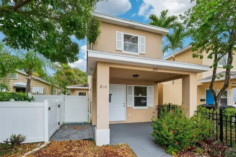 204 N D Street Lake Worth FL 33460