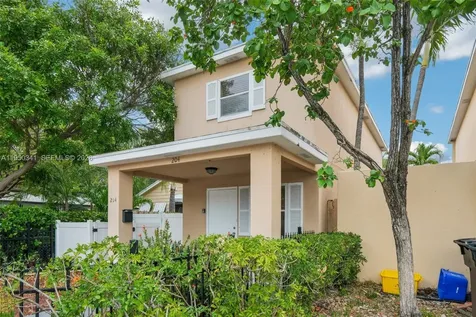 204 N D Street Lake Worth FL 33460