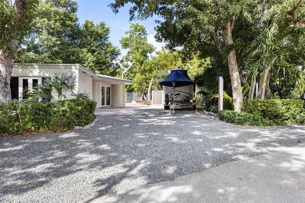 157 Navajo Street Tavernier FL 33070