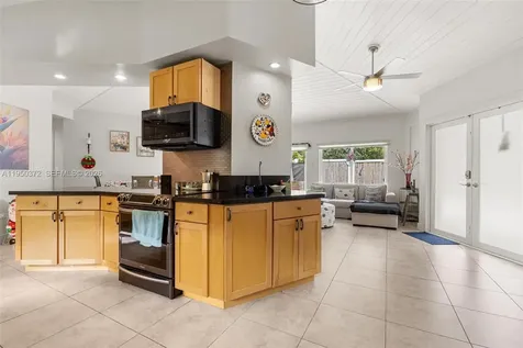 157 Navajo Street Tavernier FL 33070