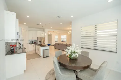 11824 SW 13th Court Pembroke Pines FL 33025