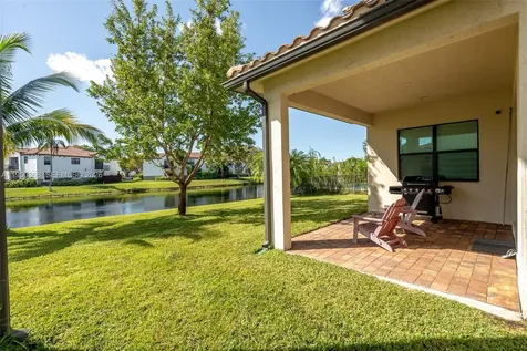 11824 SW 13th Court Pembroke Pines FL 33025