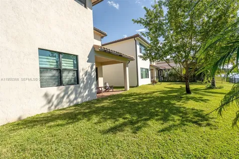 11824 SW 13th Court Pembroke Pines FL 33025