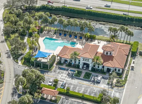 11824 SW 13th Court Pembroke Pines FL 33025