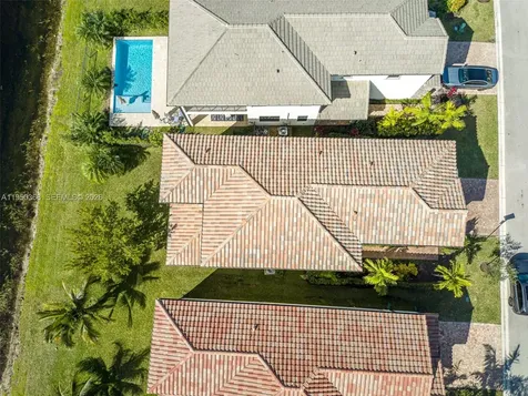 11824 SW 13th Court Pembroke Pines FL 33025