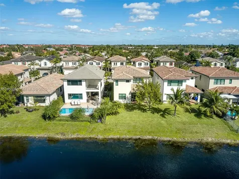 11824 SW 13th Court Pembroke Pines FL 33025