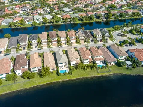 11824 SW 13th Court Pembroke Pines FL 33025