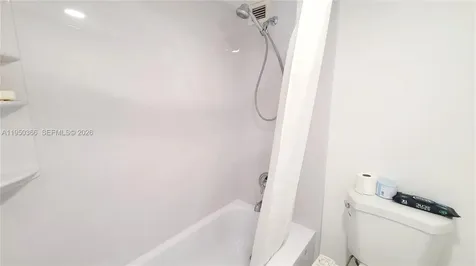 16909 N Bay Road Sunny Isles Beach FL 33160