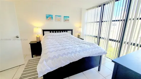 16909 N Bay Road Sunny Isles Beach FL 33160