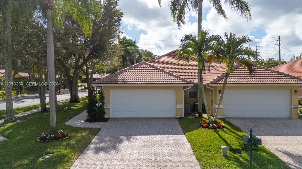 5561 Grande Palm Circle Delray Beach FL 33484