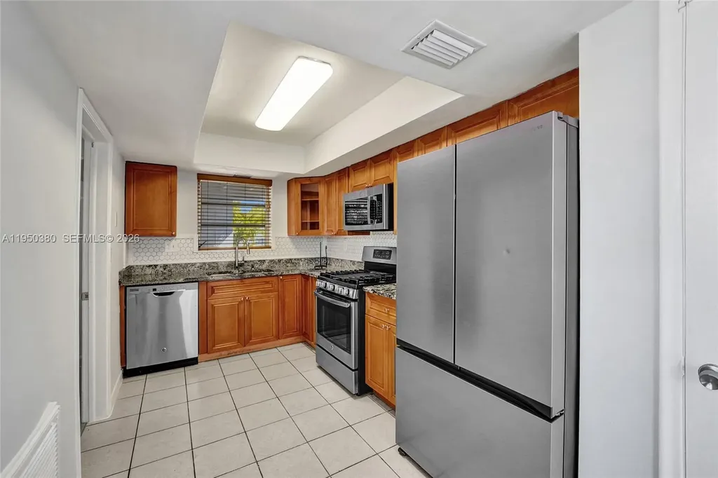 7601 Farragut Street Hollywood FL 33024