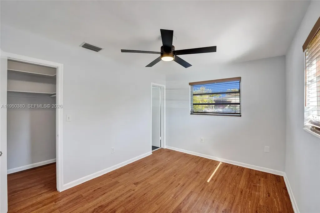 7601 Farragut Street Hollywood FL 33024