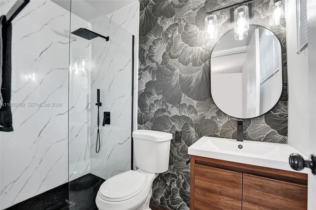 7601 Farragut Street Hollywood FL 33024