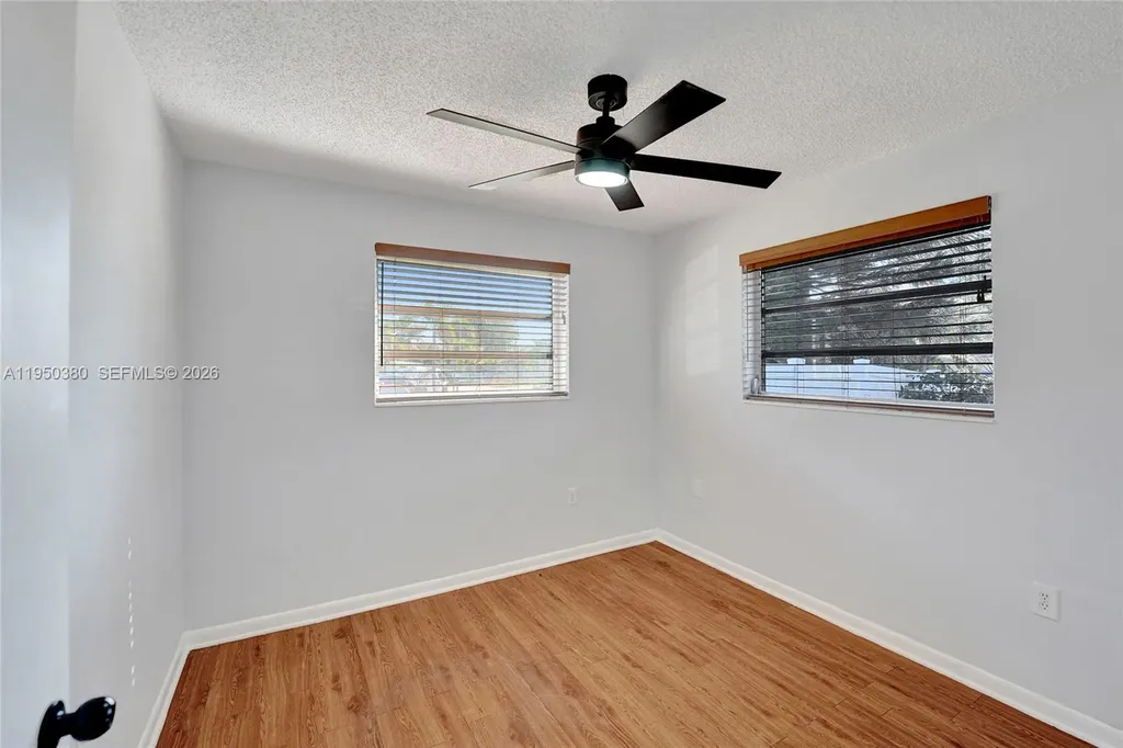 7601 Farragut Street Hollywood FL 33024