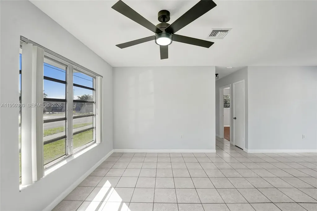 7601 Farragut Street Hollywood FL 33024
