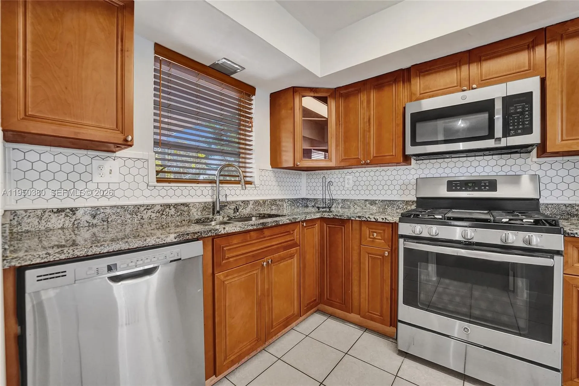 7601 Farragut Street Hollywood FL 33024