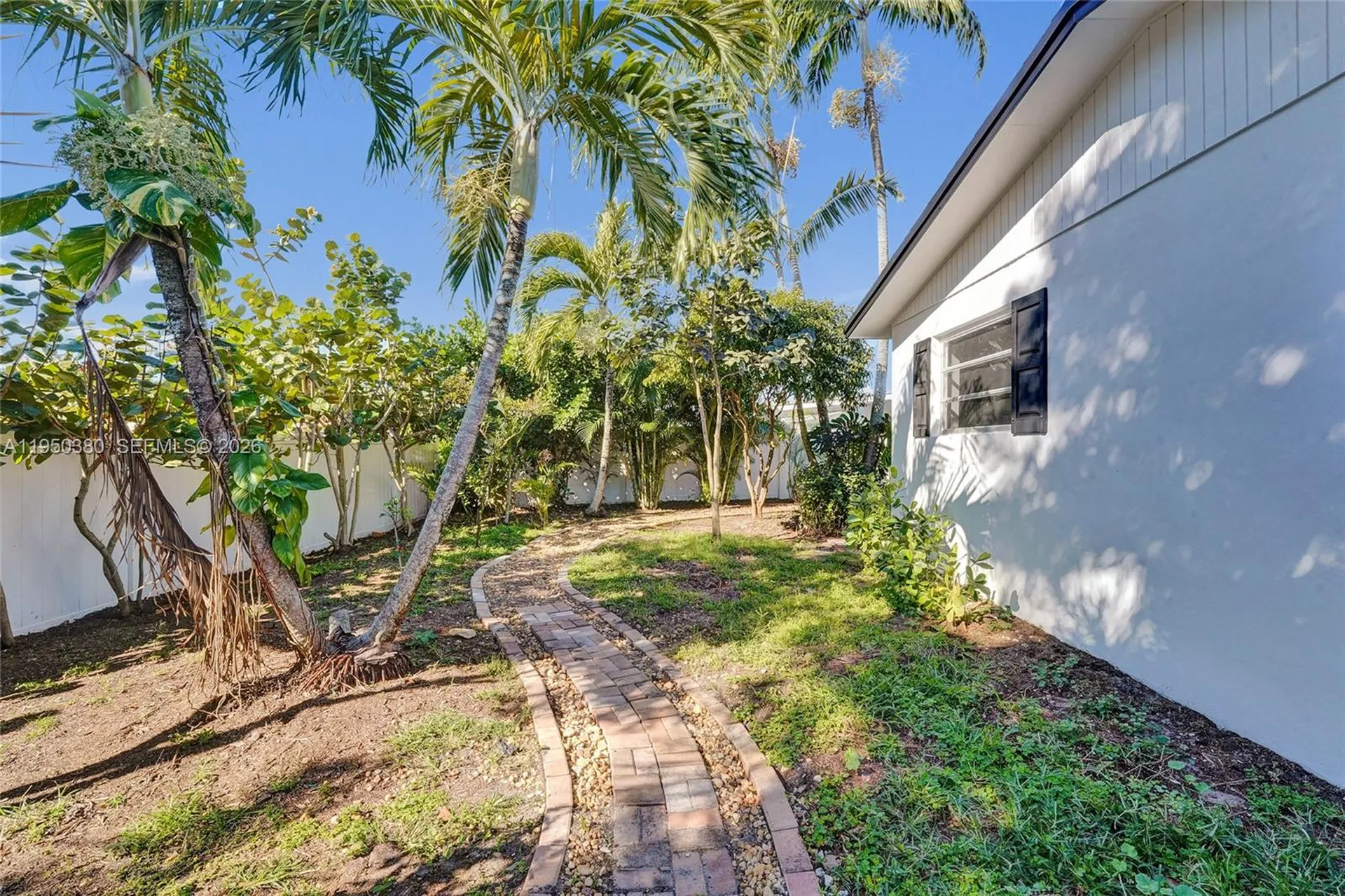 7601 Farragut Street Hollywood FL 33024