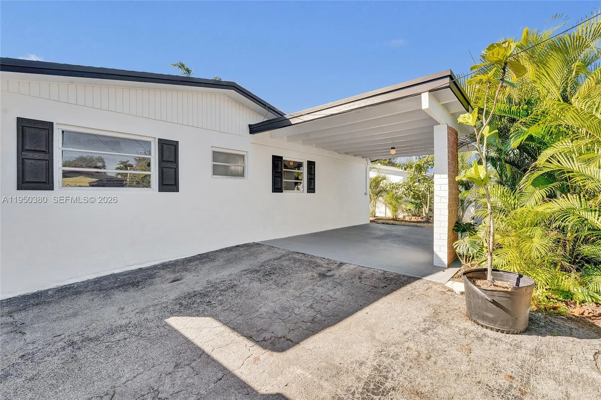 7601 Farragut Street Hollywood FL 33024