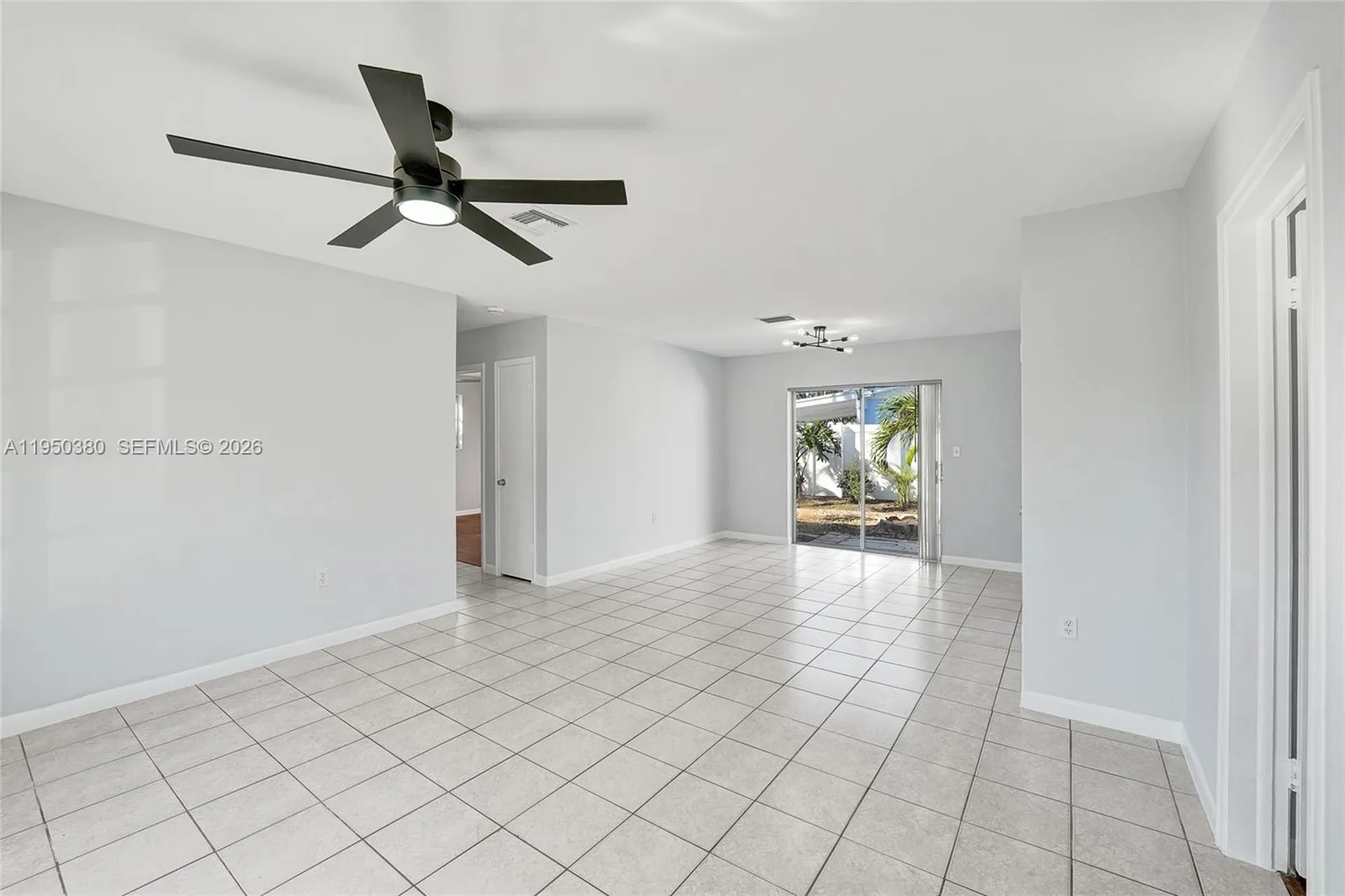 7601 Farragut Street Hollywood FL 33024