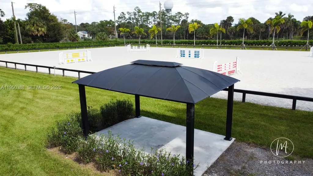 Loxahatchee FL 33470