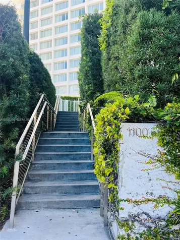 1100 West Avenue Miami Beach FL 33139