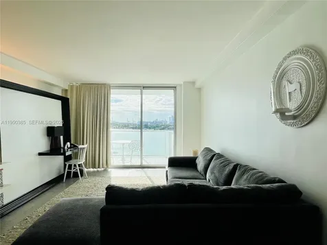 1100 West Avenue Miami Beach FL 33139