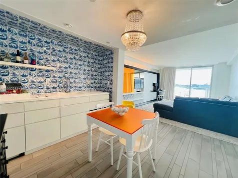 1100 West Avenue Miami Beach FL 33139