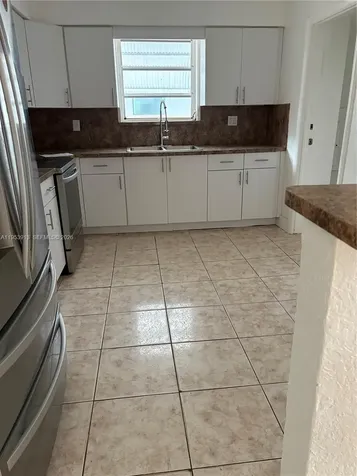 280 NE 48th Terrace Miami FL 33137