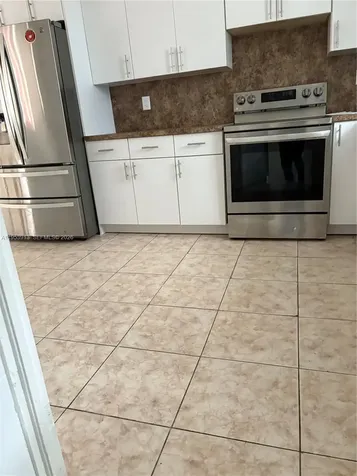 280 NE 48th Terrace Miami FL 33137