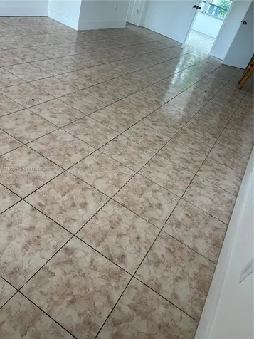 280 NE 48th Terrace Miami FL 33137