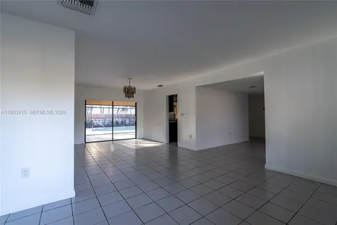 6371 Hutchinson Road Miami Lakes FL 33014