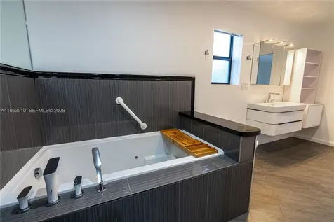 6371 Hutchinson Road Miami Lakes FL 33014