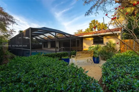 6371 Hutchinson Road Miami Lakes FL 33014