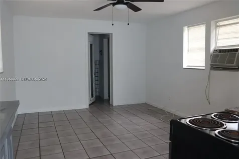 5743 Lincoln Street Hollywood FL 33021