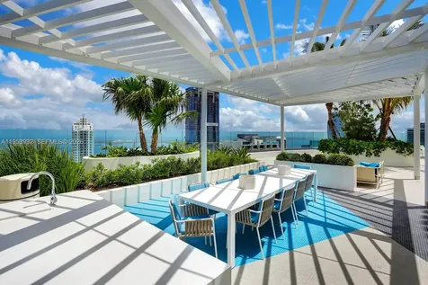 45 SW 9th Street Miami FL 33130