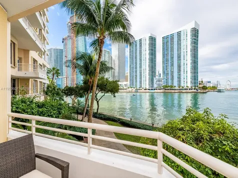 888 Brickell Key Drive Miami FL 33131