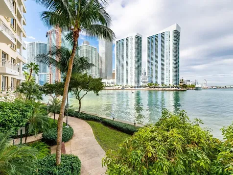 888 Brickell Key Drive Miami FL 33131