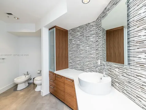 888 Brickell Key Drive Miami FL 33131