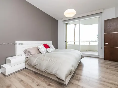 888 Brickell Key Drive Miami FL 33131